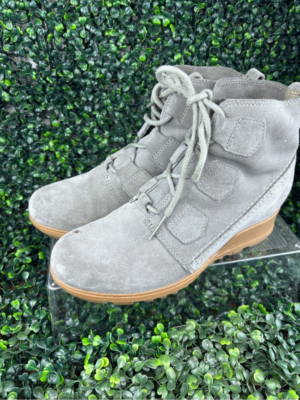 Sorel Light Gray Suede Lace-Up Ankle Booties Size 8.5 Woman - Picture 5 of 11